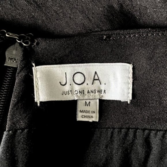 J.O.A. Just One Answer Cinched Hem Mini Skirt - Size Medium - Picture 8 of 11